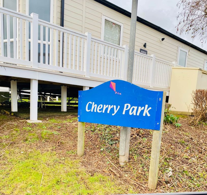 Property photo 1 of 34