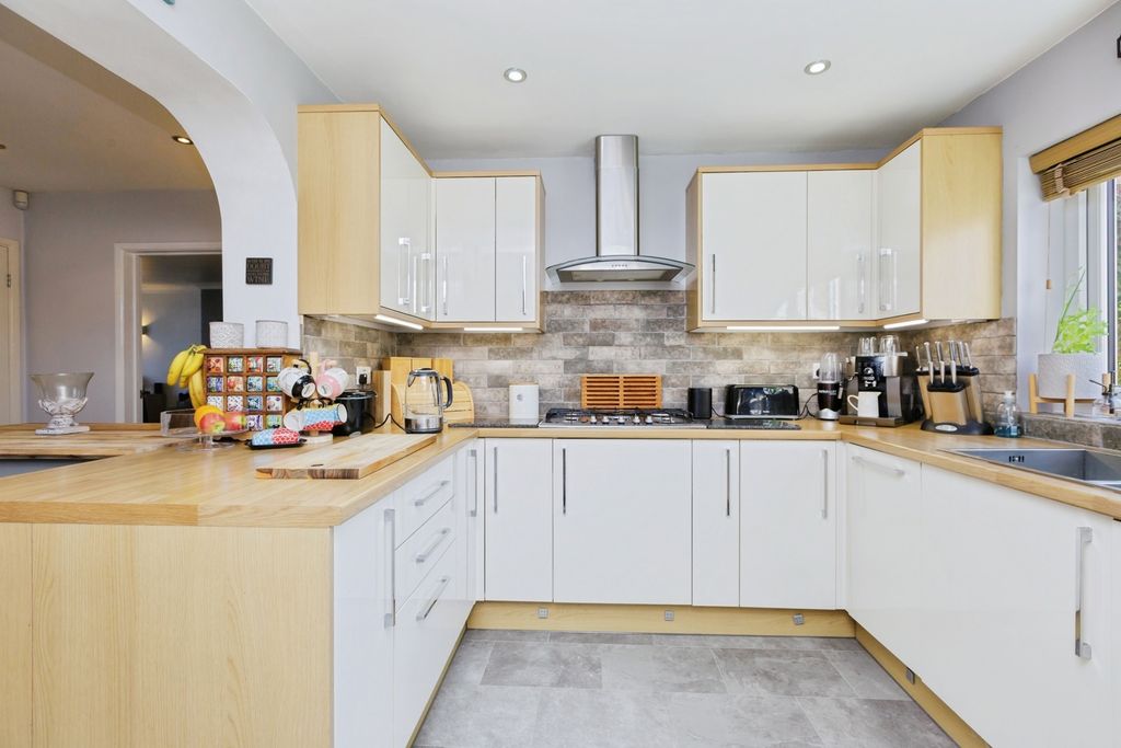 Property photo 2 of 22 Photo