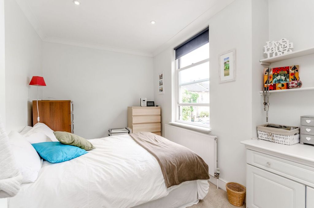 Property photo 3 of 10