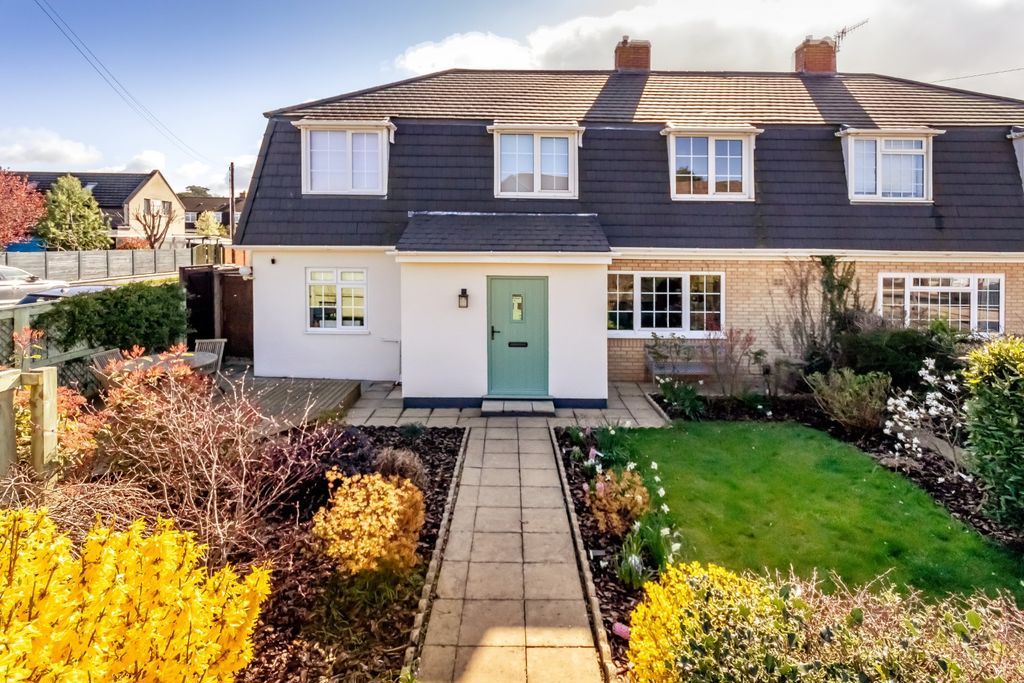 Property photo 1 of 17 External