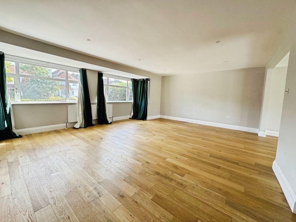 Property photo 3 of 15 Pbox-Img.Jpg