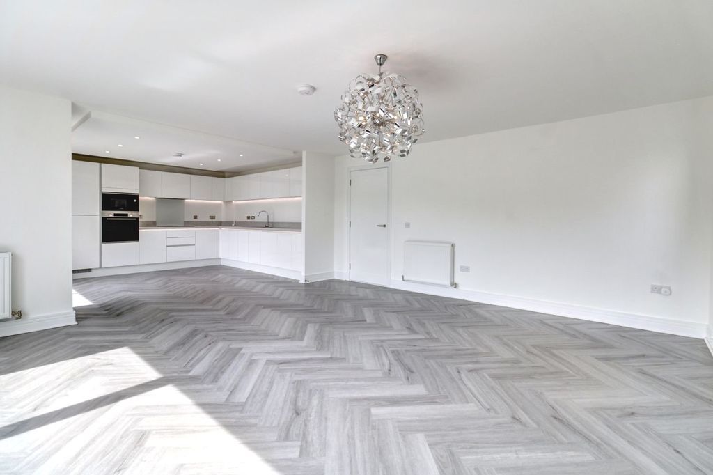 2 bed flat for saleCastlegate Avenue, Dumbarton G82 photo 5