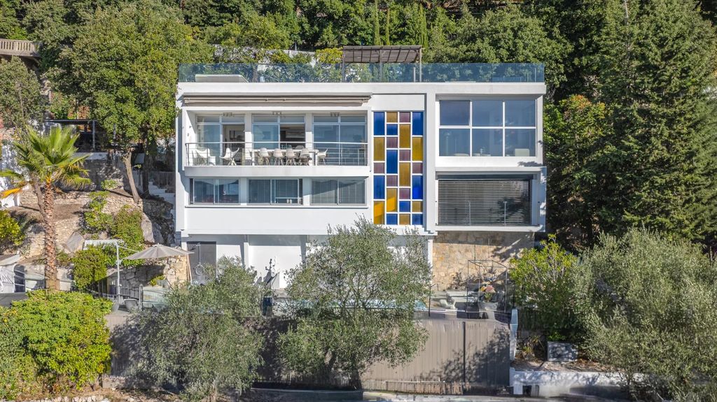 Property photo 1 of 34