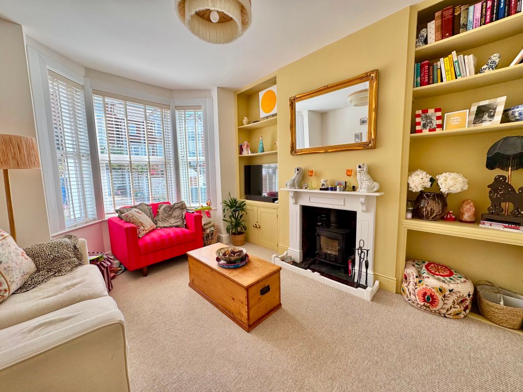 Property photo 2 of 11