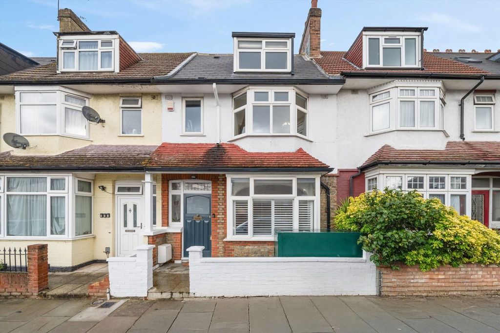Property photo 1 of 12