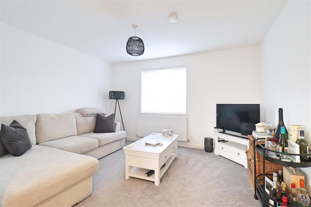 Property photo 2 of 12 Img_2685.Jpg