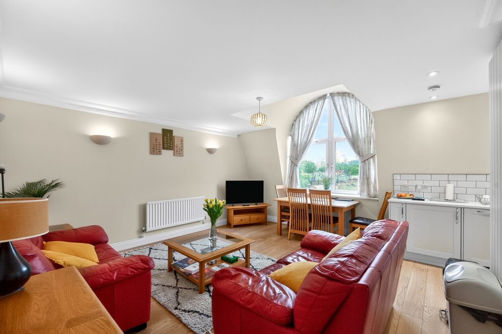 Property photo 1 of 19 Reception Room