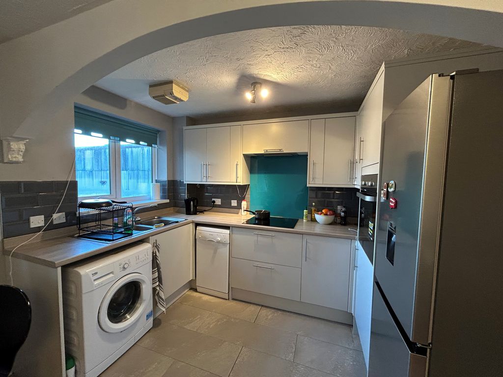 Property photo 2 of 5