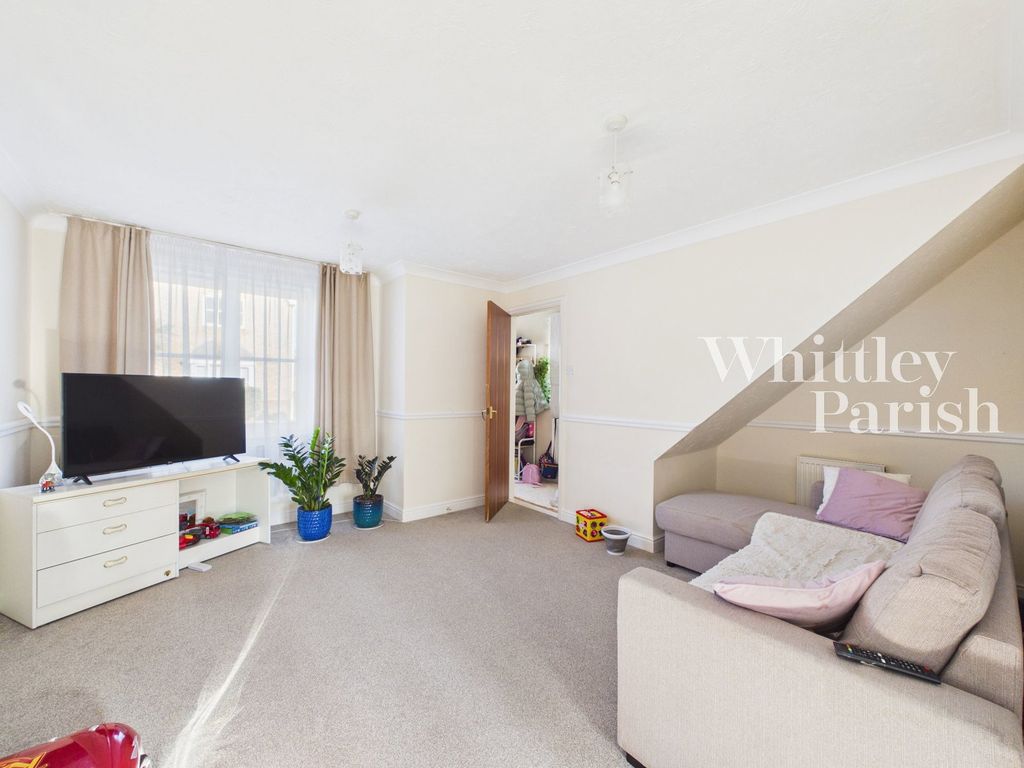 Property photo 3 of 11