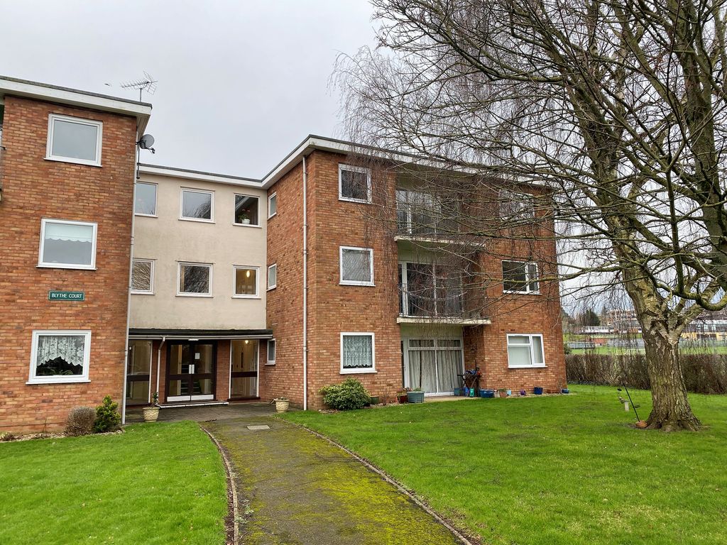 Property photo 1 of 12 Photo 01