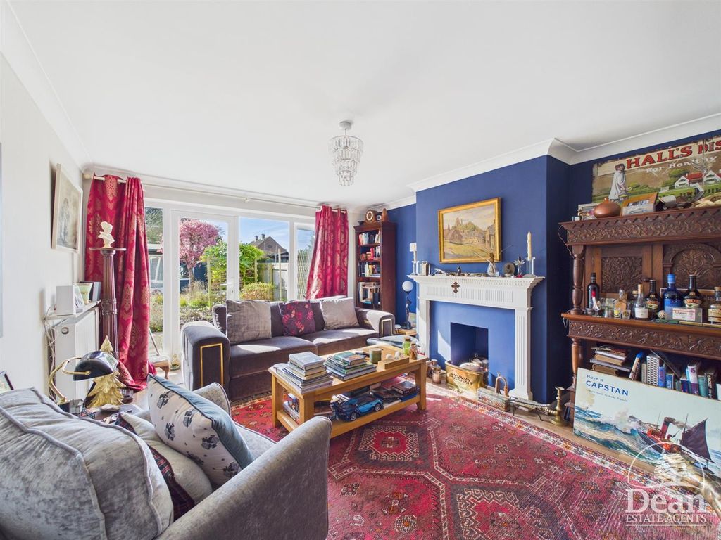 Property photo 2 of 17