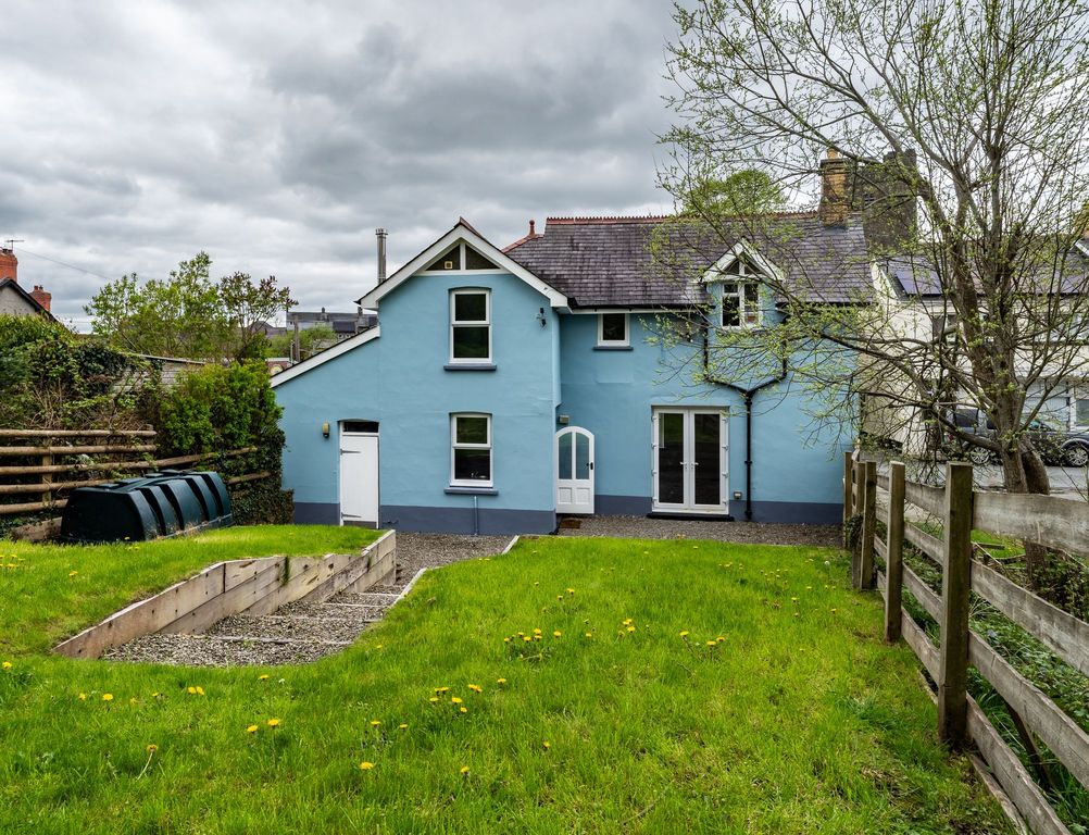 Property photo 1 of 15