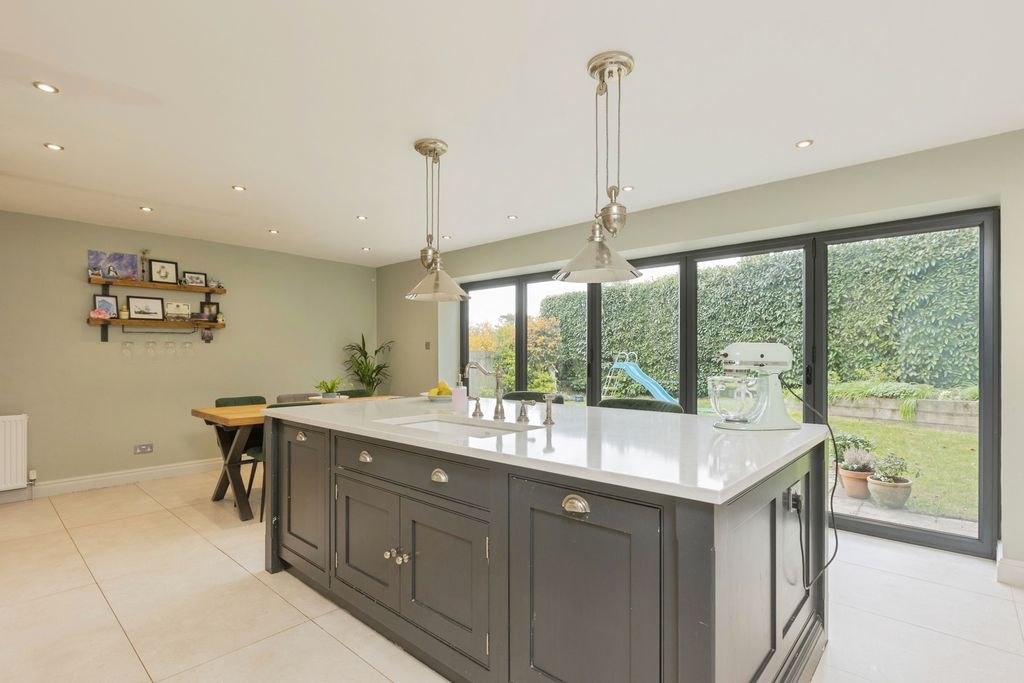 Property photo 2 of 20 Pbox-Img.Jpg