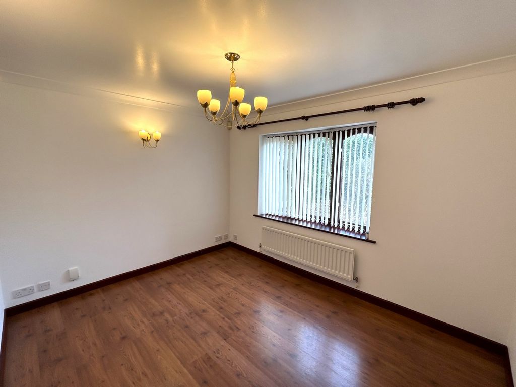 Property photo 3 of 23 Picture No. 28