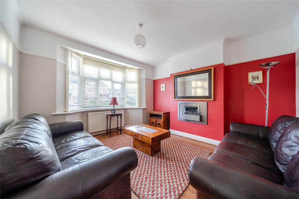 Property photo 2 of 20 Picture No. 16