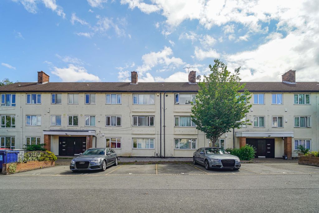 Property photo 1 of 14