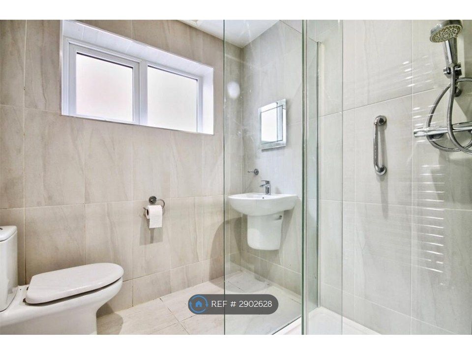 Property photo 2 of 4 Bathroom