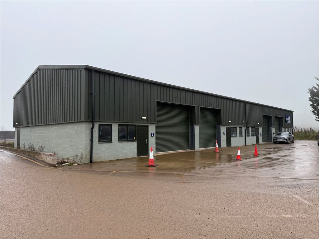 Property photo 1 of 5 Picture No. 08