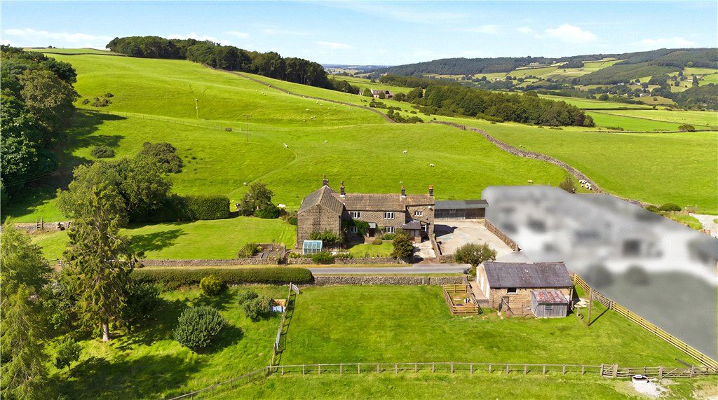 Property photo 2 of 21 The Farmhouse