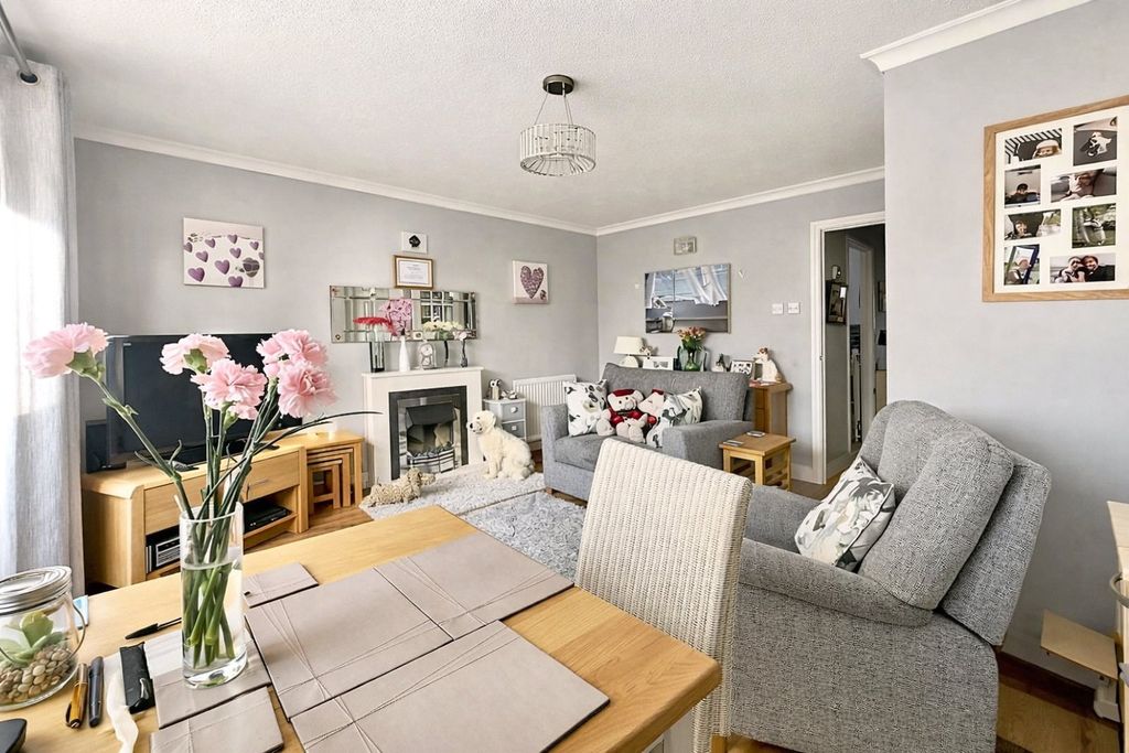 Property photo 3 of 14 Picture No. 33
