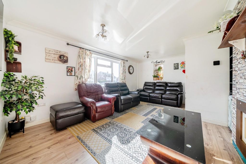 Property photo 3 of 14 1-69Dcef42E055d-1421739-11-69Dcb3632F50c-1.Jpg