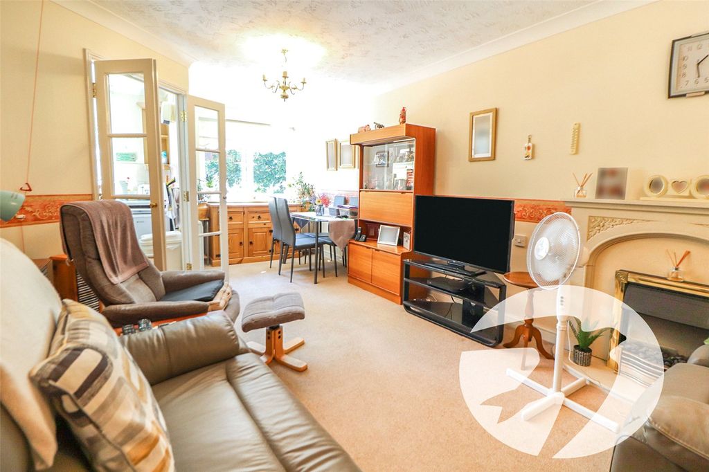 Property photo 3 of 12 Picture No. 06
