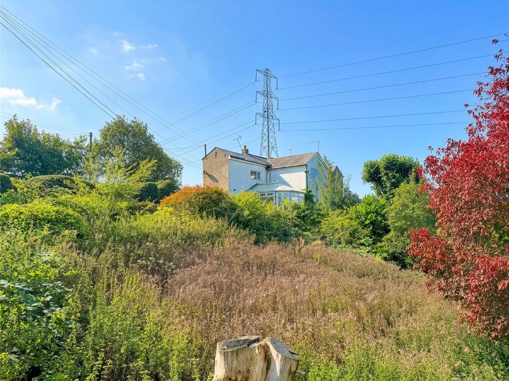 Property photo 2 of 34