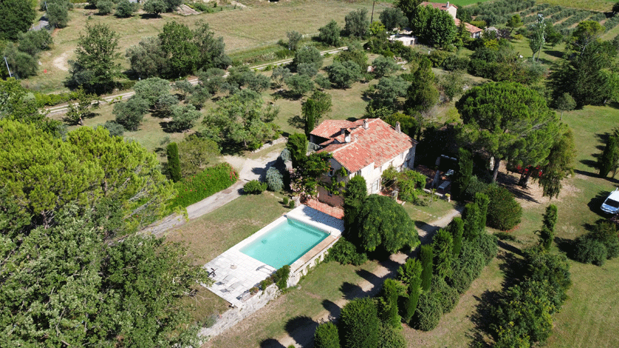 Property photo 1 of 30