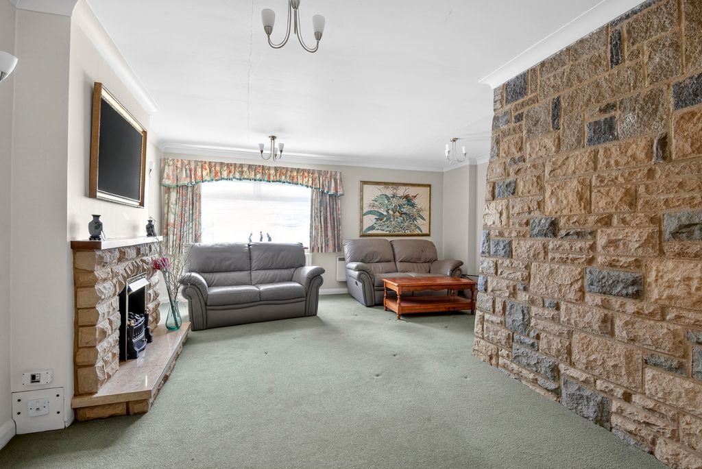 Property photo 2 of 23 Front Reception