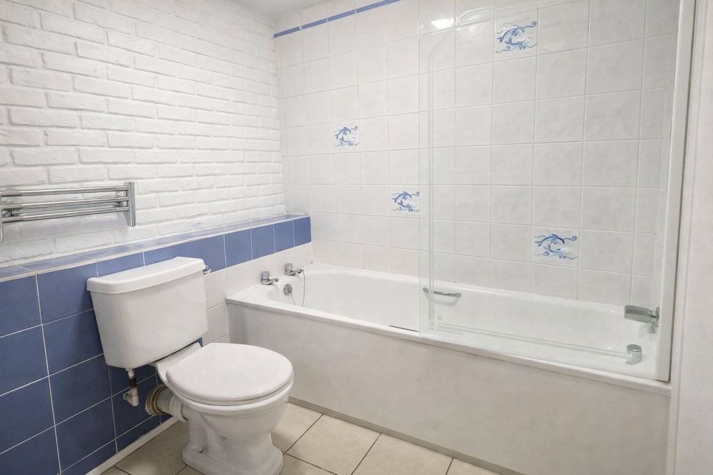 Property photo 3 of 5 Bathroom