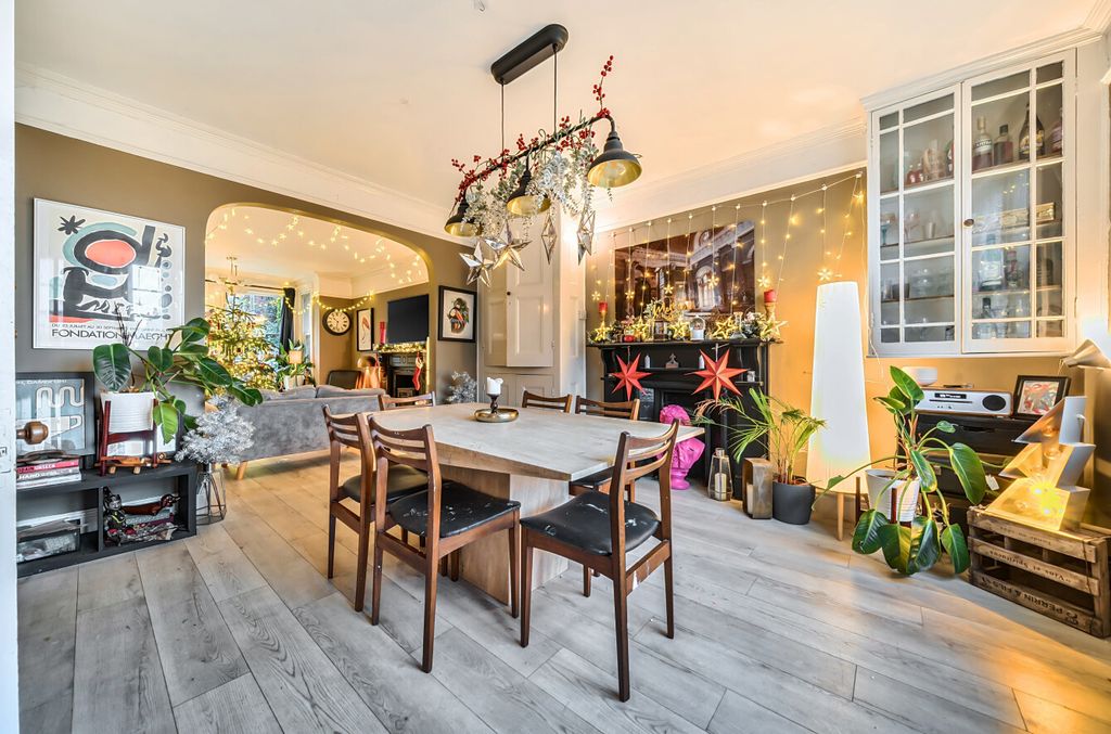 Property photo 3 of 38 1393061-21-6943E0...