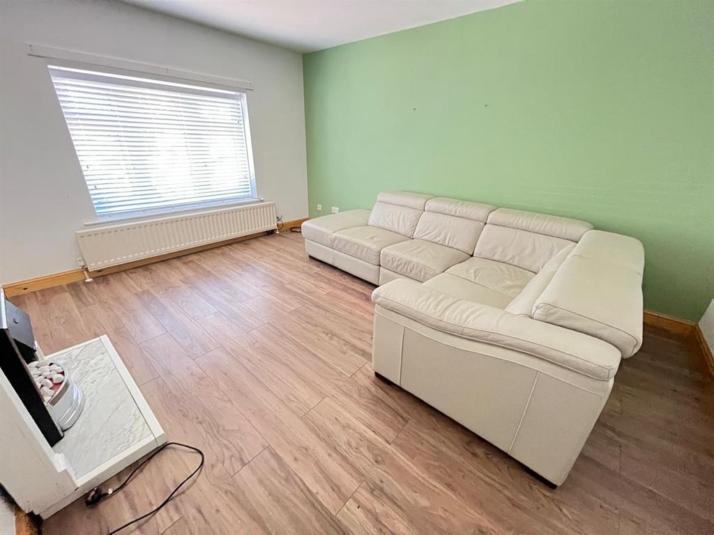 Property photo 2 of 11 44Err5.Jpg