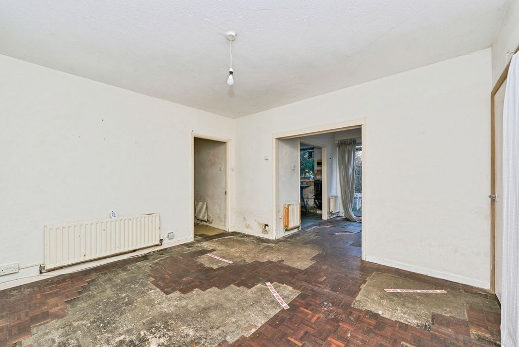 Property photo 3 of 16 Pbox-Img.Jpg