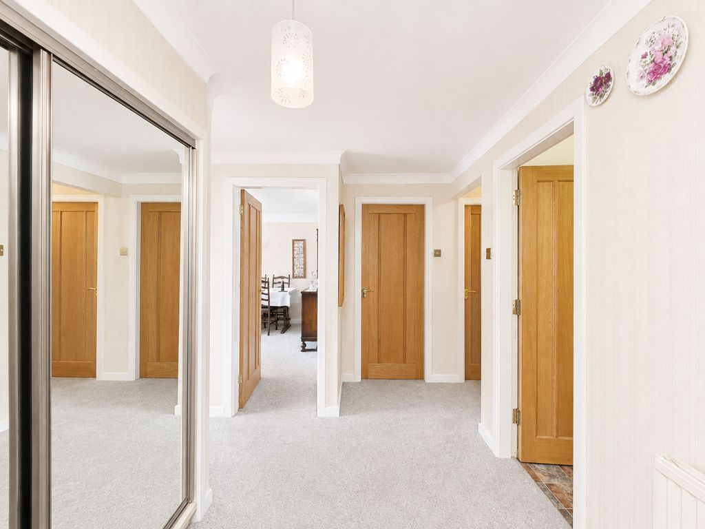 Property photo 2 of 27 Hallway