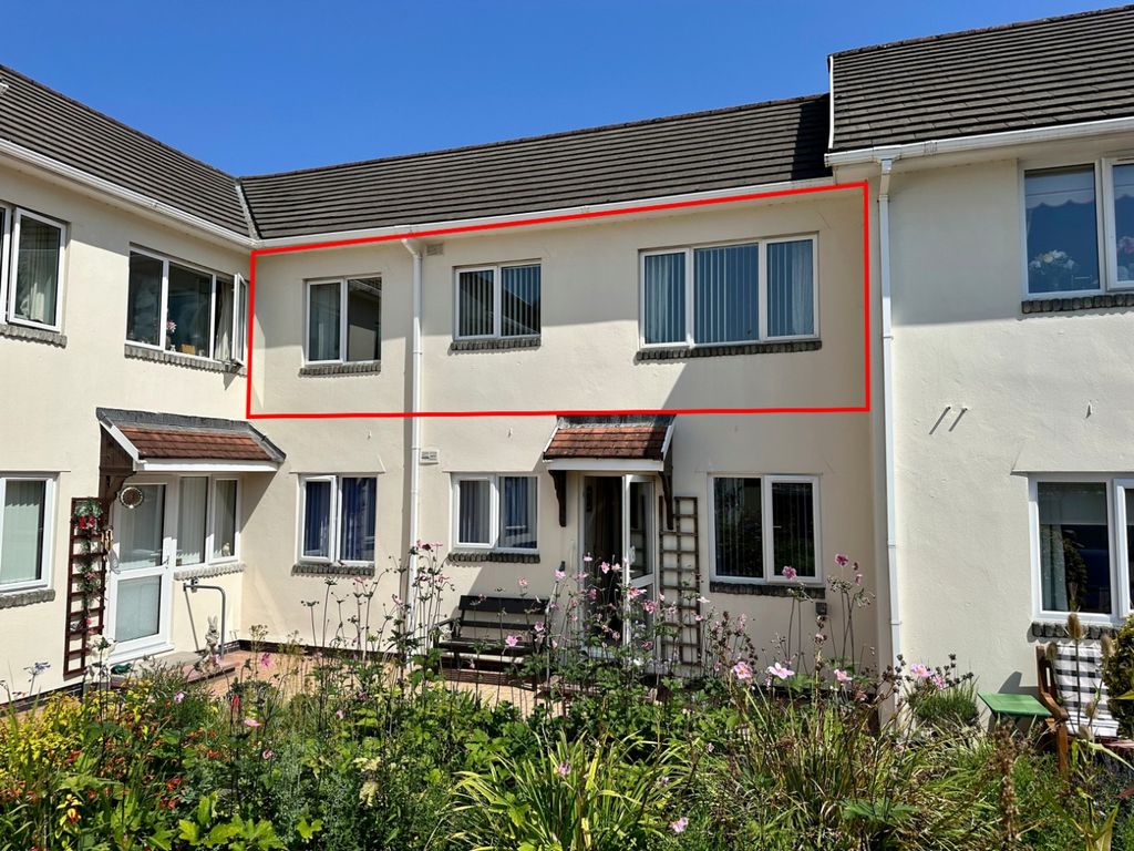 Property photo 1 of 8 4983131