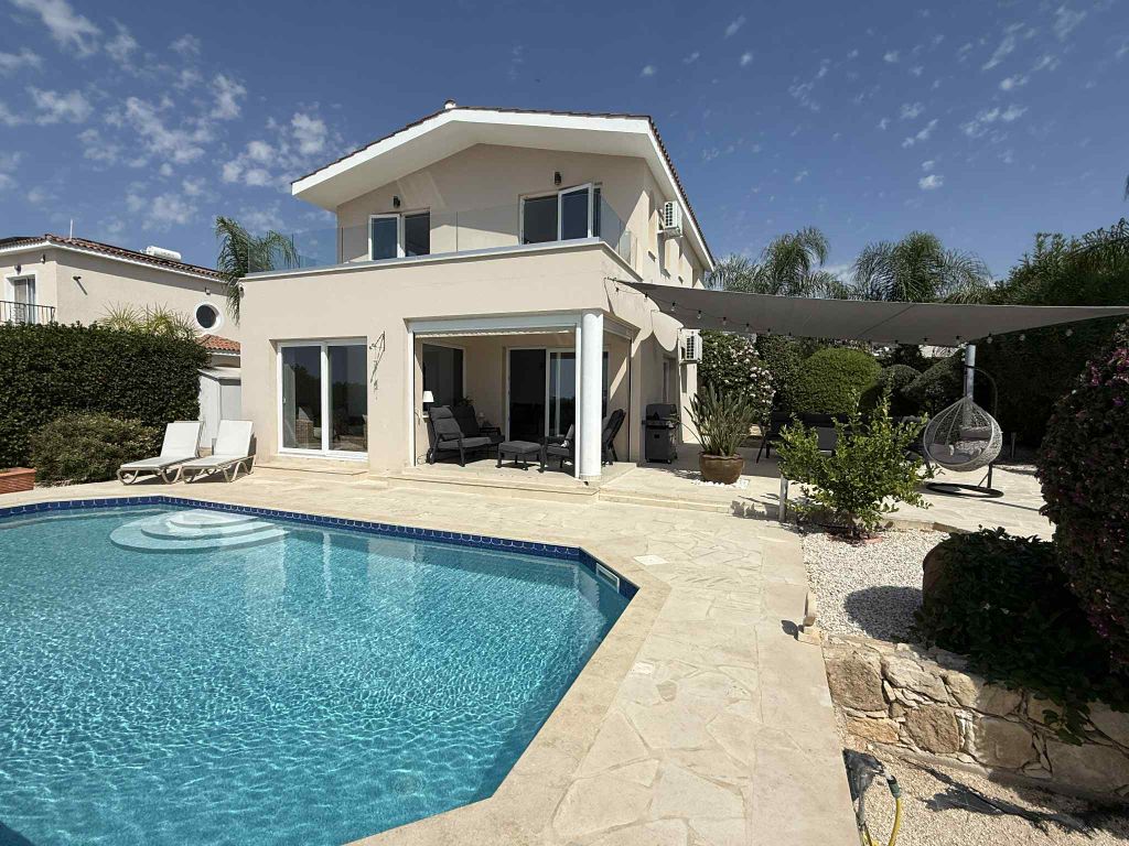 Property photo 1 of 36