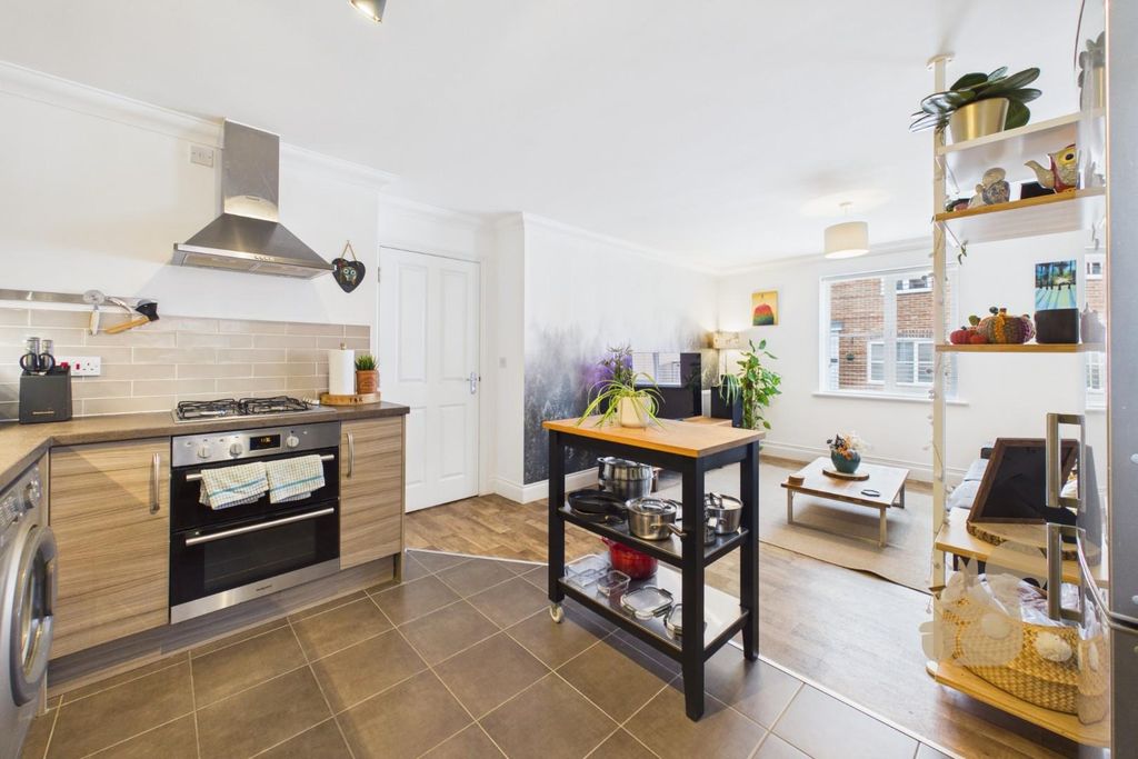 Property photo 3 of 16 Kitchen/Living Room