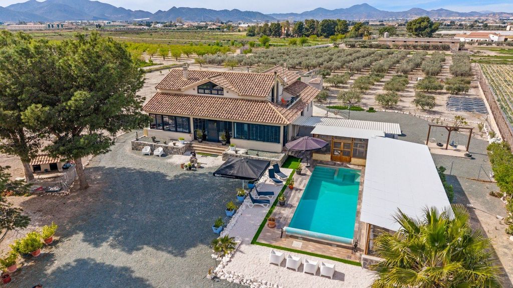 Property photo 1 of 50