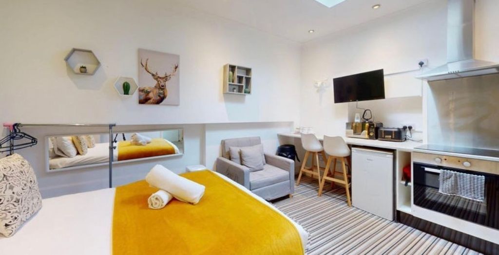 Property photo 3 of 8