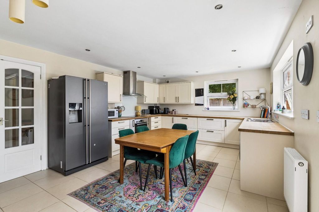 Property photo 2 of 18 Kitchen / Dining Room
