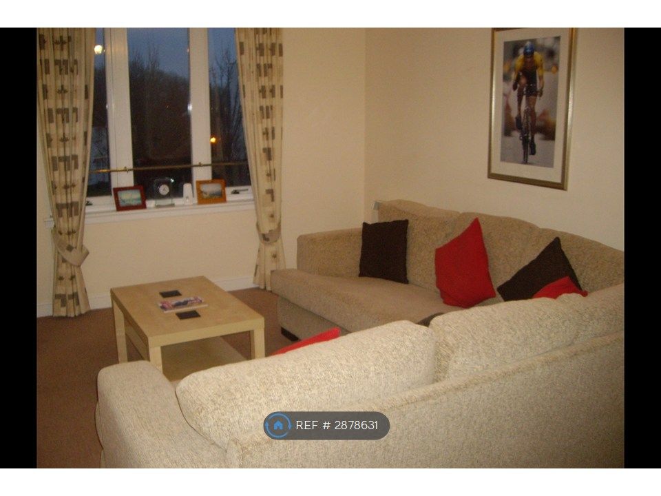 Property photo 3 of 12 Lounge (Couch Replaced See Grey 'l' Shape Photo)