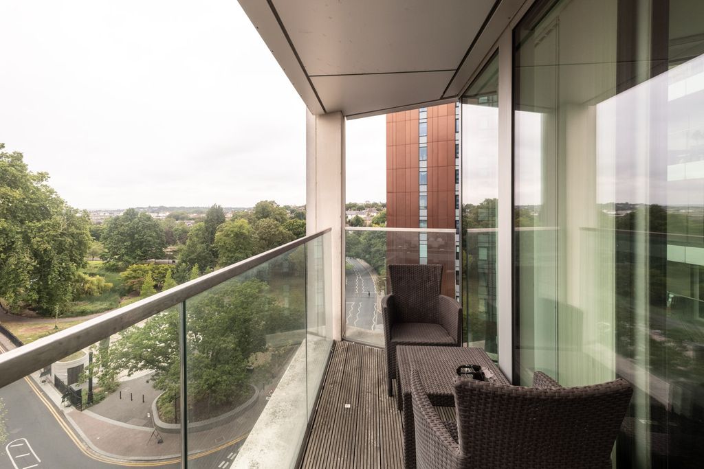 Property photo 2 of 8 Photo 8