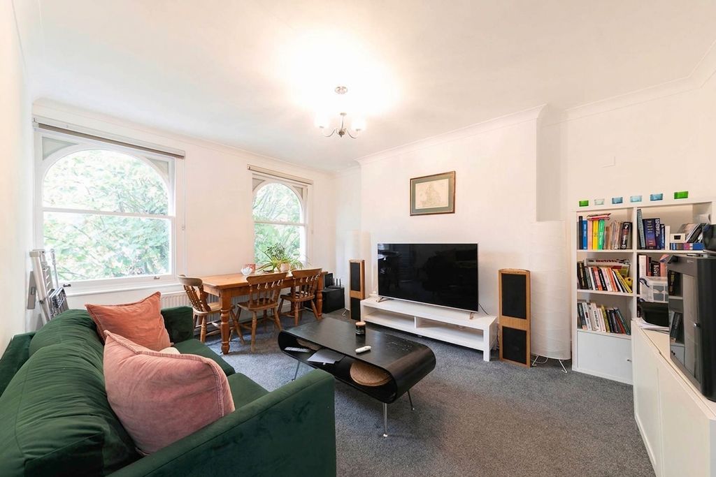 Property photo 2 of 6