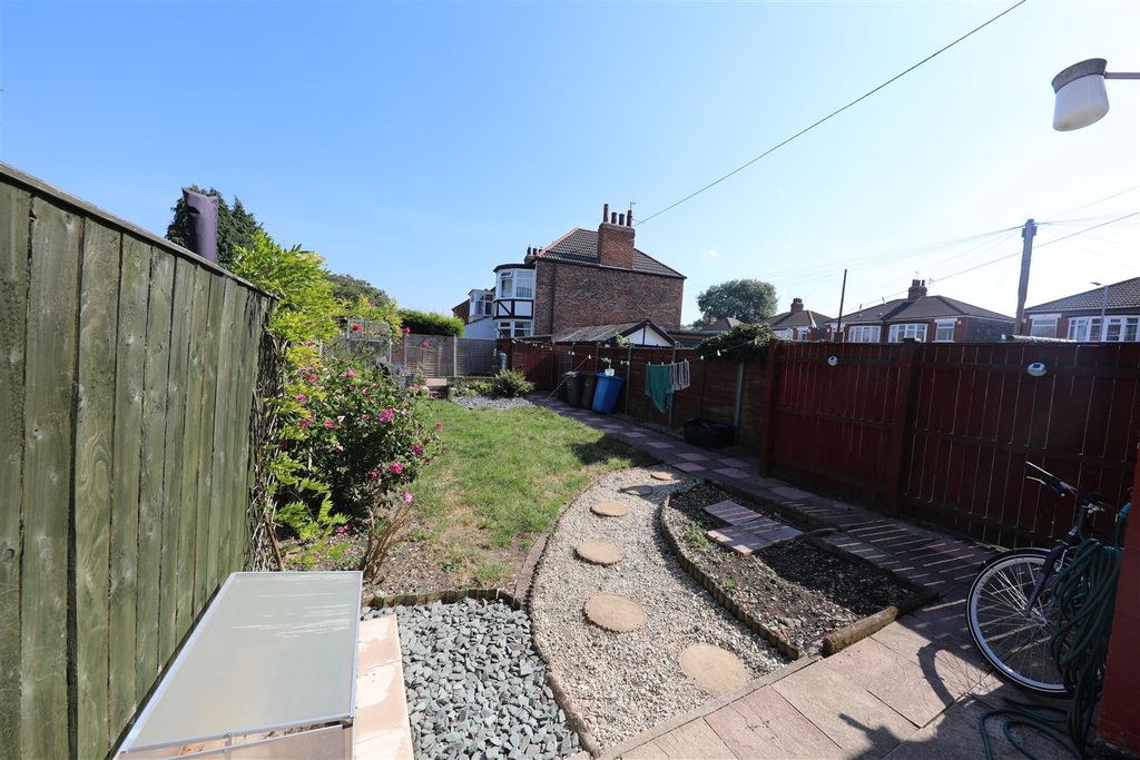 Property photo 3 of 18
