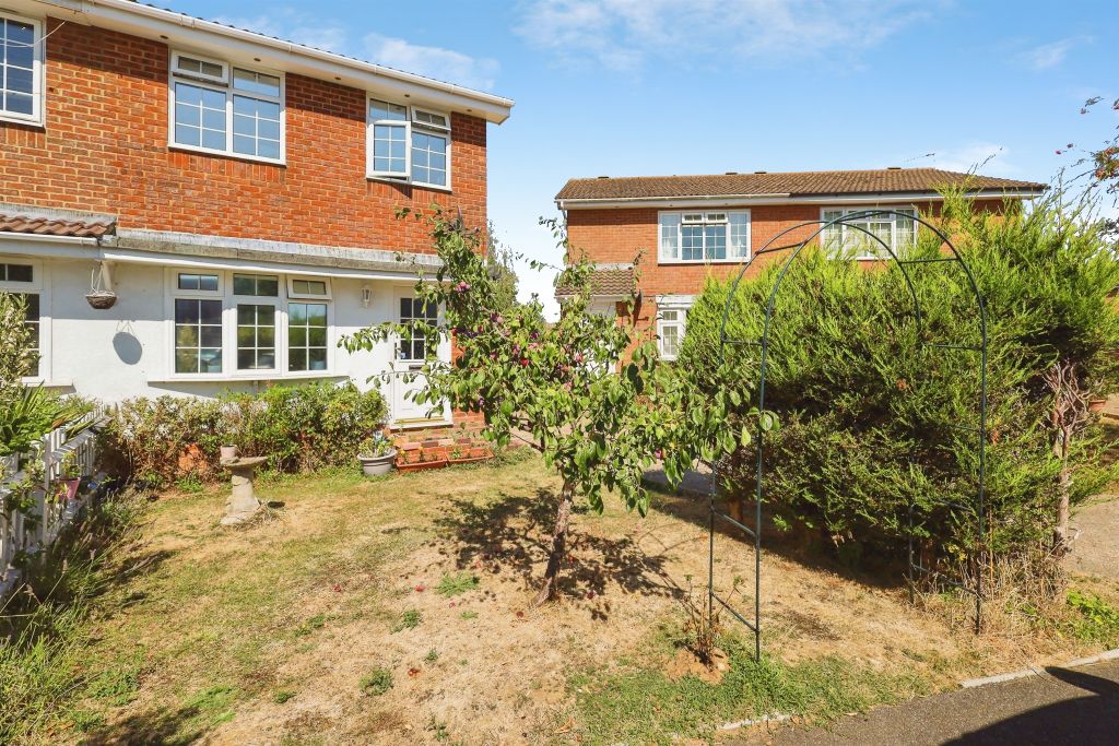 Property photo 2 of 17