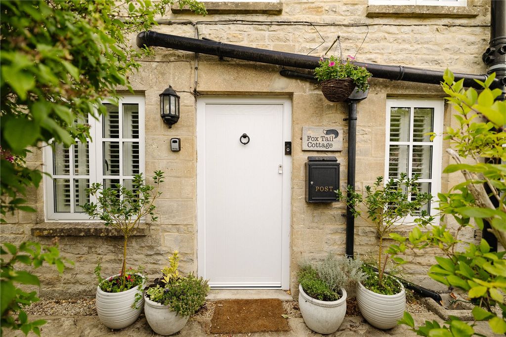 Property photo 2 of 25 Picture No. 34