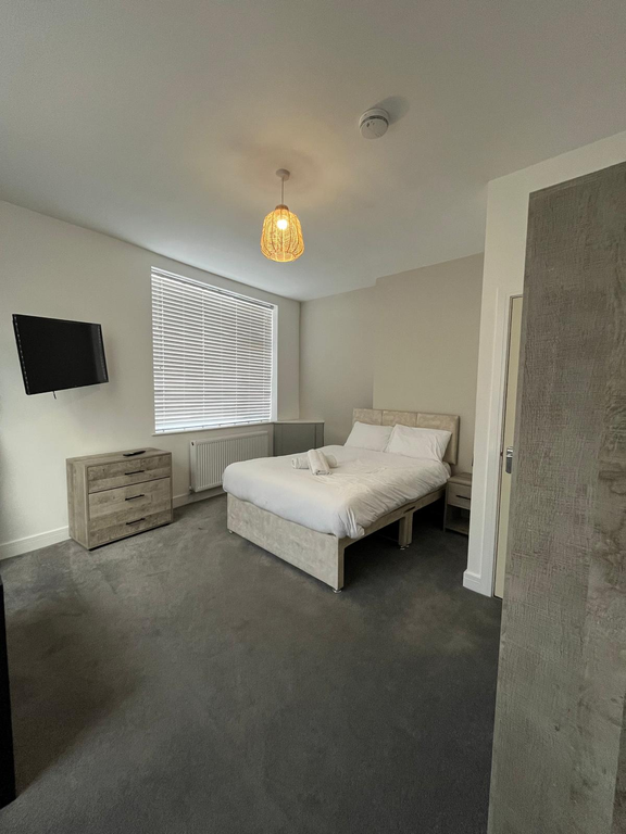 Property photo 1 of 3