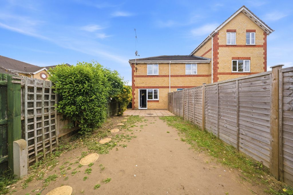 Property photo 3 of 12