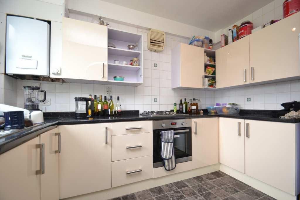 Property photo 2 of 8 5.Jpg