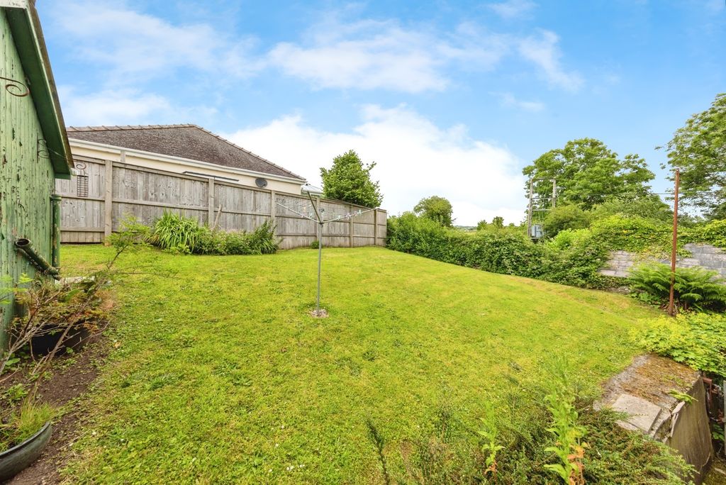 Property photo 2 of 19 Photo